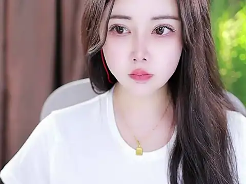 Qiaoqiao  online show from January 30, 2025, 4:34 pm