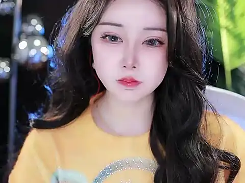 Qiaoqiao  online show from March 14, 2025, 9:14 am