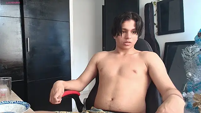 Snapshot of Haruto2001 chatting on January 17, 2025, 5:08 pm Haruto2001 online show from January 17, 2025, 5:08 pm