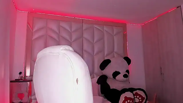 AlhanaRose online show from November 27, 2025, 12:13 am