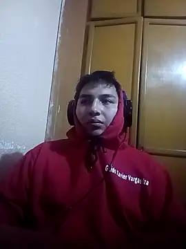 Snapshot of LoganFinds chatting on October 19, 2025, 2:23 am LoganFinds online show from October 19, 2025, 2:23 am