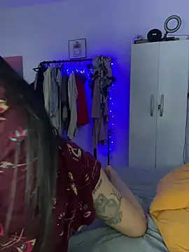 Snapshot of GrlAlice chatting on December 25, 2024, 11:00 am GrlAlice online show from December 25, 2024, 11:00 am