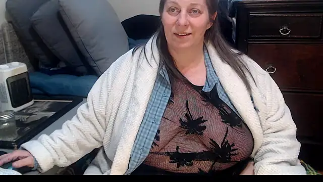 Snapshot of ladyscarlotta chatting on January 23, 2025, 8:13 pm ladyscarlotta online show from January 23, 2025, 8:13 pm