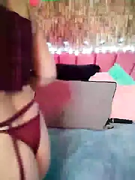 Isabelle Lov18 online show from December 13, 2024, 4:00 am