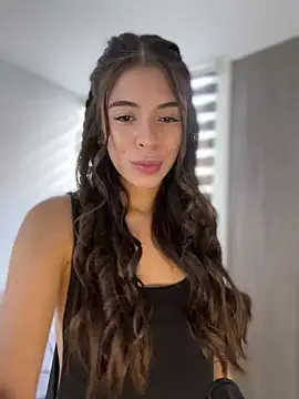 AmmyCollinsW online show from December 18, 2024, 7:30 pm