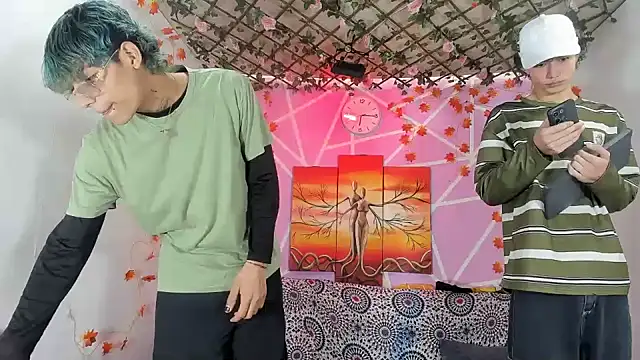 Fresahot2005 online show from December 2, 2025, 2:01 pm