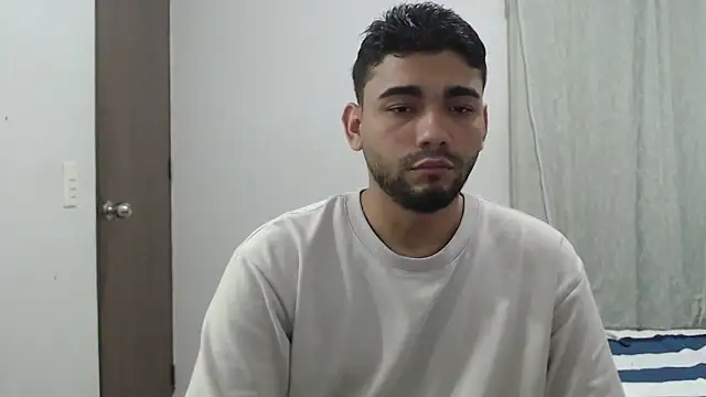 Snapshot of Dante_Damare chatting on October 15, 2025, 10:54 pm Dante Damare online show from October 15, 2025, 10:54 pm