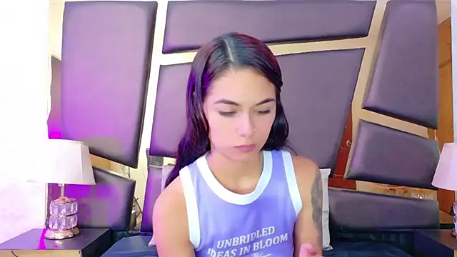 Snapshot of NicoleEsposito chatting on September 10, 2025, 12:49 pm NicoleEsposito online show from September 10, 2025, 12:49 pm