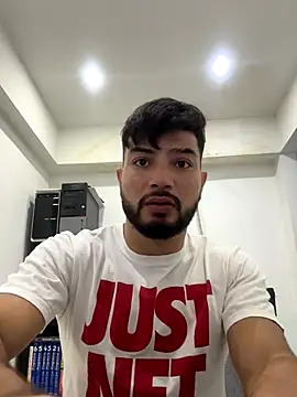 Snapshot of _tony8 chatting on October 29, 2025, 12:46 am tony8 online show from October 29, 2025, 12:46 am