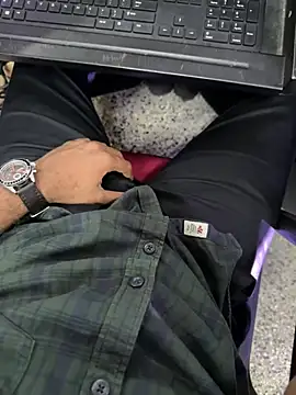 Snapshot of hardfukr0088 chatting on December 24, 2024, 10:33 am hardfukr0088 online show from December 24, 2024, 10:33 am