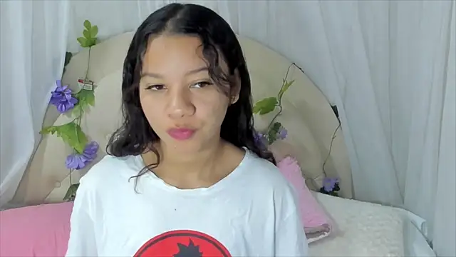 Snapshot of brithany_rousee chatting on February 4, 2025, 7:11 pm brithany rousee online show from February 4, 2025, 7:11 pm