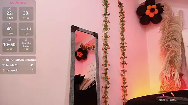 Snapshot of ChalotteGrey chatting on October 20, 2025, 2:34 am ChalotteGrey online show from October 20, 2025, 2:34 am