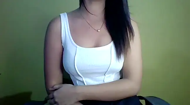 Snapshot of Nicole-wallace chatting on December 11, 2024, 5:00 am Nicole-wallace online show from December 11, 2024, 5:00 am