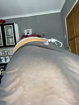 DarkBerry87 online show from February 18, 2025, 11:19 pm