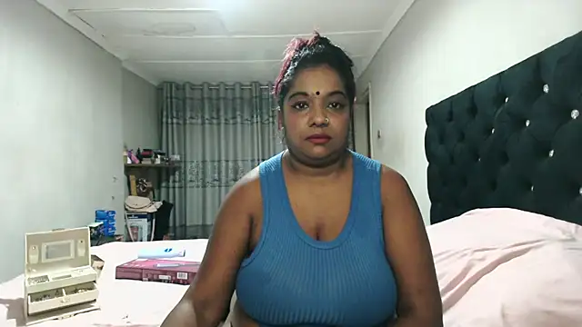 Snapshot of Indianmayaxoxo chatting on September 15, 2025, 5:13 pm Indianmayaxoxo online show from September 15, 2025, 5:13 pm