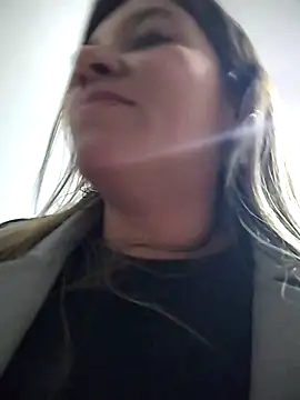 Snapshot of ELEKTRA_LUXURY chatting on March 3, 2025, 2:47 am ELEKTRA LUXURY online show from March 3, 2025, 2:47 am