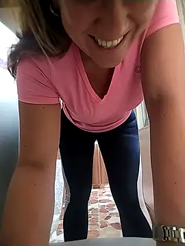 Snapshot of ELEKTRA_LUXURY chatting on September 17, 2025, 2:08 pm ELEKTRA LUXURY online show from September 17, 2025, 2:08 pm