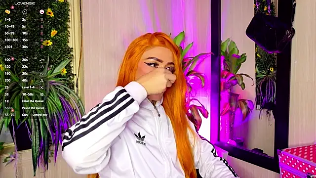 Snapshot of Micaela_Rangel chatting on October 7, 2025, 5:04 am Micaela Rangel online show from October 7, 2025, 5:04 am