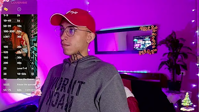 Snapshot of Micaela_Rangel chatting on November 11, 2025, 12:43 am Micaela Rangel online show from November 11, 2025, 12:43 am