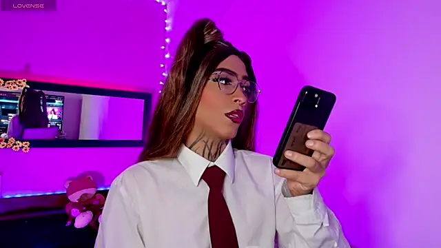 Snapshot of Micaela_Rangel chatting on November 22, 2025, 3:38 am Micaela Rangel online show from November 22, 2025, 3:38 am