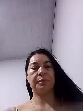 Snapshot of renata_hot1 chatting on December 30, 2024, 6:38 pm renata hot1 online show from December 30, 2024, 6:38 pm