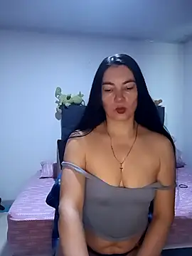 Snapshot of renata_hot1 chatting on September 29, 2025, 11:48 am renata hot1 online show from September 29, 2025, 11:48 am