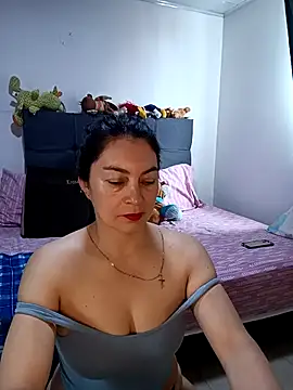 Snapshot of renata_hot1 chatting on October 3, 2025, 3:09 pm renata hot1 online show from October 3, 2025, 3:09 pm
