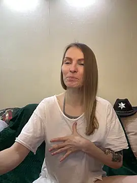 Snapshot of RachelBelI chatting on December 13, 2024, 11:17 pm RachelBelI online show from December 13, 2024, 11:17 pm