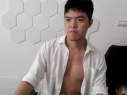 TheDarkPrix online show from October 7, 2025, 3:20 pm