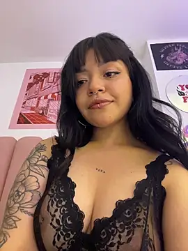 Snapshot of Ashley_Chriss chatting on December 4, 2025, 4:00 am Ashley Chriss online show from December 4, 2025, 4:00 am