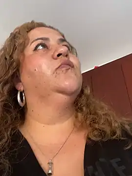 nathylovexx online show from February 22, 2025, 8:42 pm