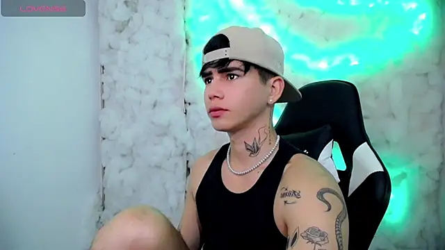 Tayson Rivers online show from November 30, 2025, 10:58 pm