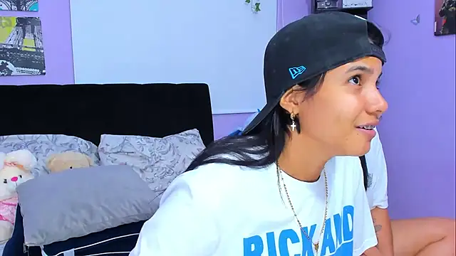 sara mendez2 online show from January 23, 2025, 5:24 am