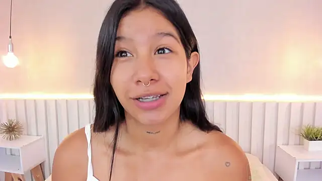 Snapshot of Aida_moreno chatting on February 14, 2025, 10:49 am Aida moreno online show from February 14, 2025, 10:49 am