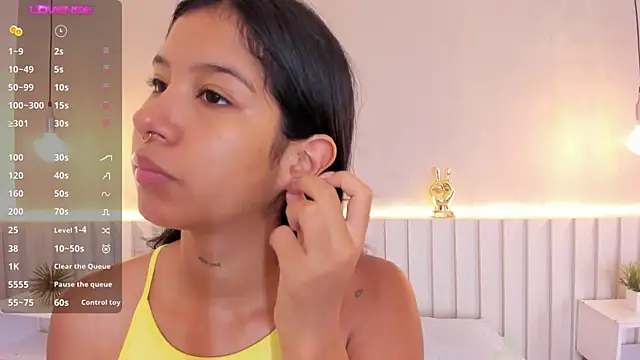 Snapshot of Aida_moreno chatting on February 27, 2025, 10:37 am Aida moreno online show from February 27, 2025, 10:37 am