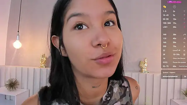 Snapshot of Aida_moreno chatting on March 4, 2025, 10:46 am Aida moreno online show from March 4, 2025, 10:46 am