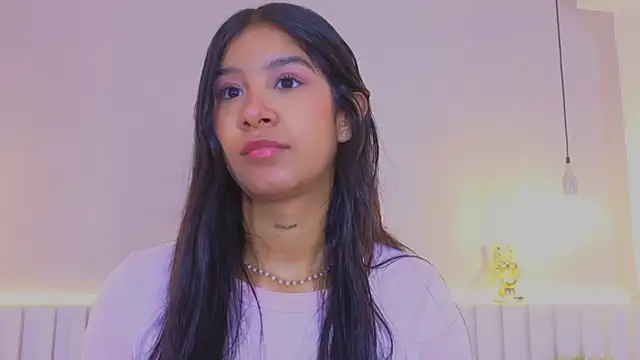 Snapshot of Aida_moreno chatting on September 29, 2025, 11:37 am Aida moreno online show from September 29, 2025, 11:37 am