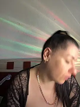 Evelinia online show from September 23, 2025, 12:41 pm