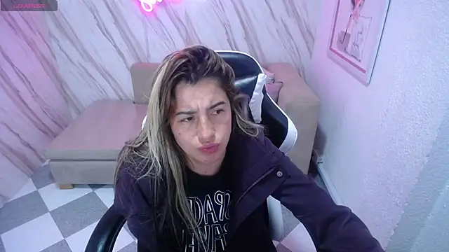 Valerie b online show from February 12, 2025, 10:03 am