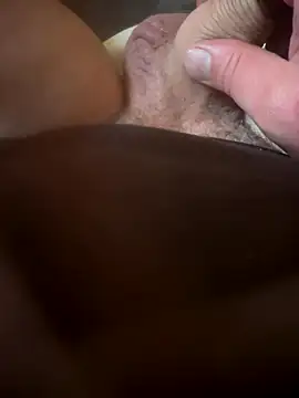 Snapshot of Fjome chatting on October 5, 2025, 7:17 am Fjome online show from October 5, 2025, 7:17 am