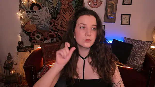 JackieByrd online show from September 15, 2025, 1:33 pm