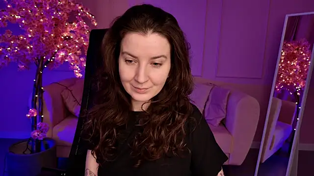 JackieByrd online show from October 4, 2025, 9:07 am