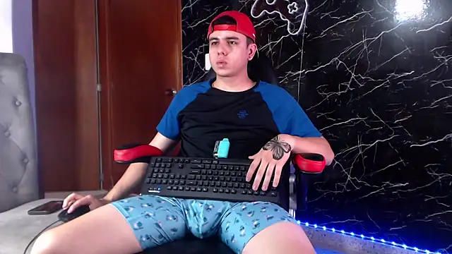 Snapshot of maty_hardx chatting on March 5, 2025, 8:10 pm maty hardx online show from March 5, 2025, 8:10 pm