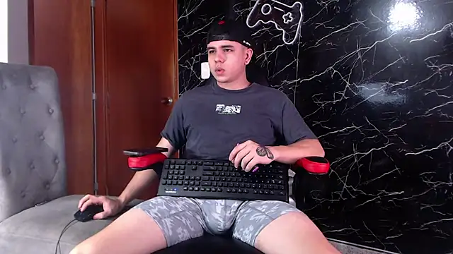 Snapshot of maty_hardx chatting on March 14, 2025, 2:19 pm maty hardx online show from March 14, 2025, 2:19 pm