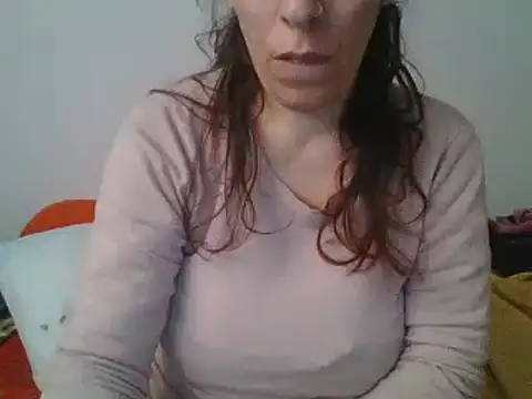 hairygirl80 online show from December 11, 2024, 1:06 pm