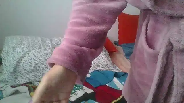 hairygirl80 online show from October 30, 2025, 12:06 pm