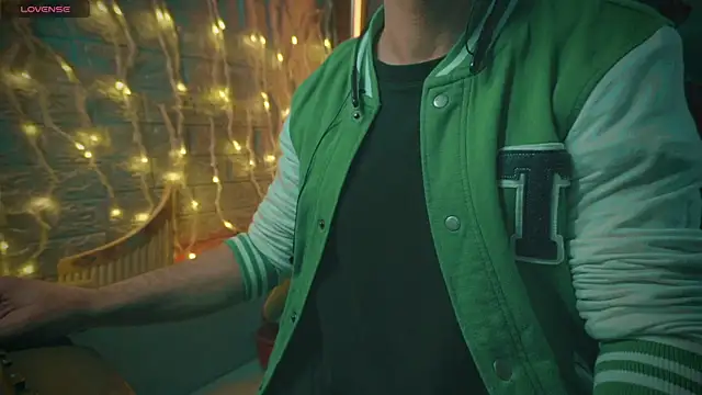 Snapshot of alex-volo chatting on December 27, 2024, 4:36 am alex-volo online show from December 27, 2024, 4:36 am