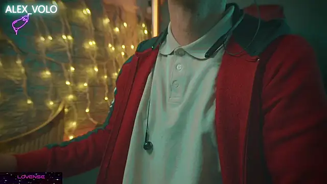 Snapshot of alex-volo chatting on January 5, 2025, 12:20 am alex-volo online show from January 5, 2025, 12:20 am