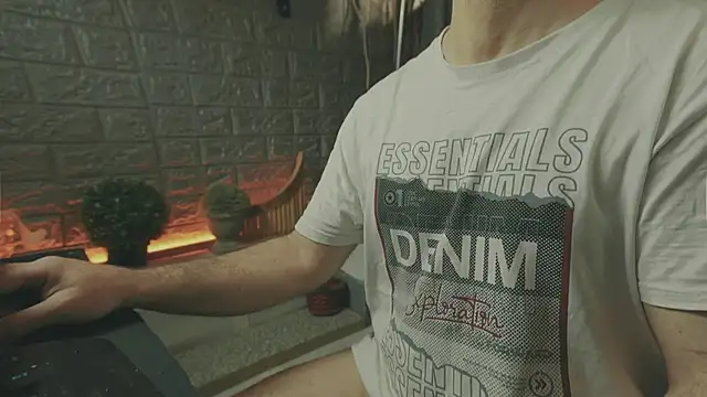 Snapshot of alex-volo chatting on October 10, 2025, 3:11 pm alex-volo online show from October 10, 2025, 3:11 pm