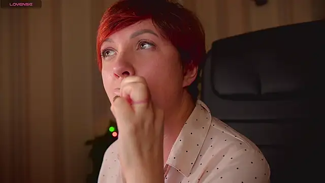 Snapshot of Katherine_Fox chatting on February 13, 2025, 8:45 pm Katherine Fox online show from February 13, 2025, 8:45 pm